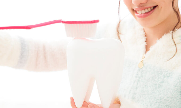 ホワイトニングは歯に悪い？実は歯を健康に保つケアにもおすすめ！