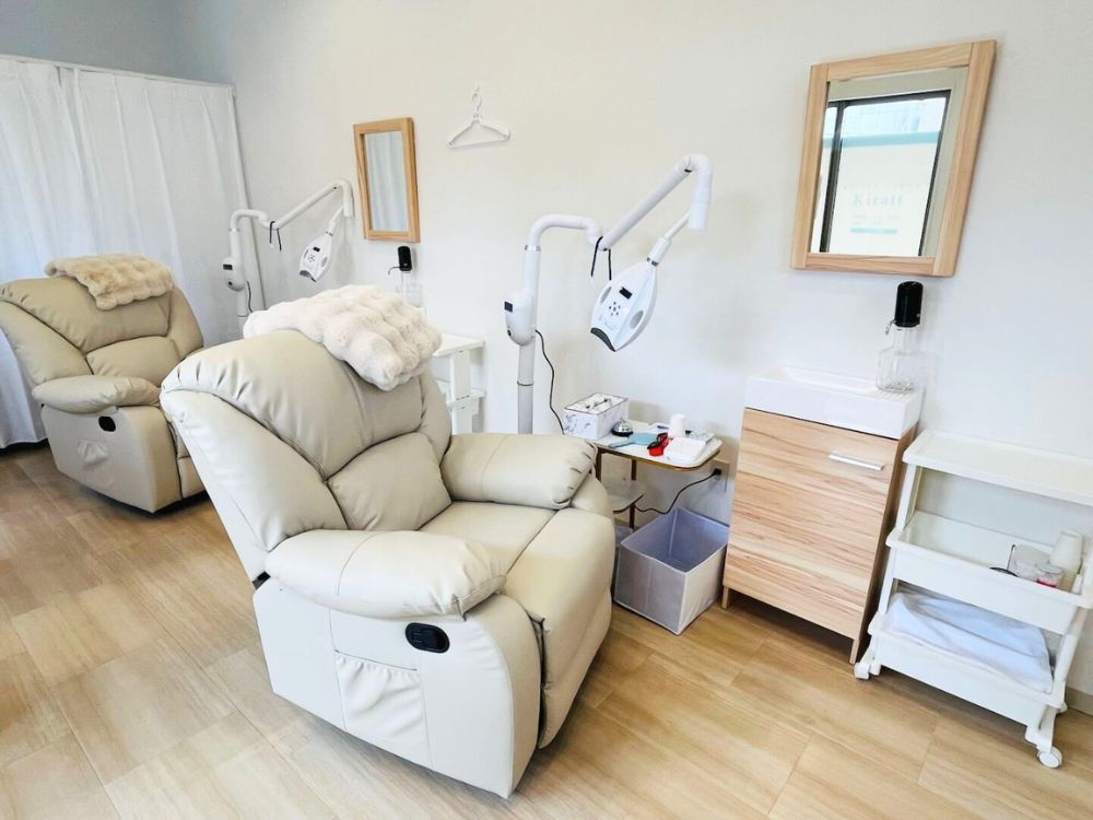 ホワイトニングサロンKiratt 松山店　施術ルーム