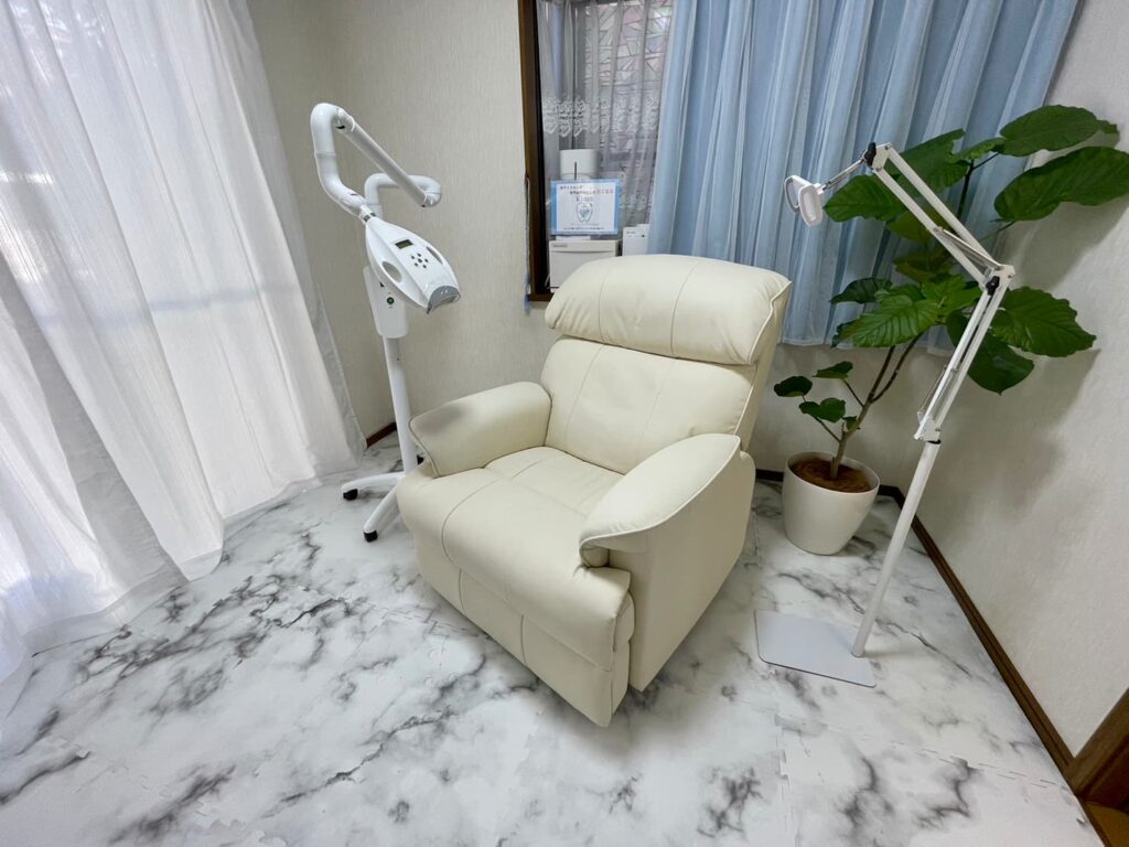 ホワイトニングサロンKiratt 立川店　施術ルーム