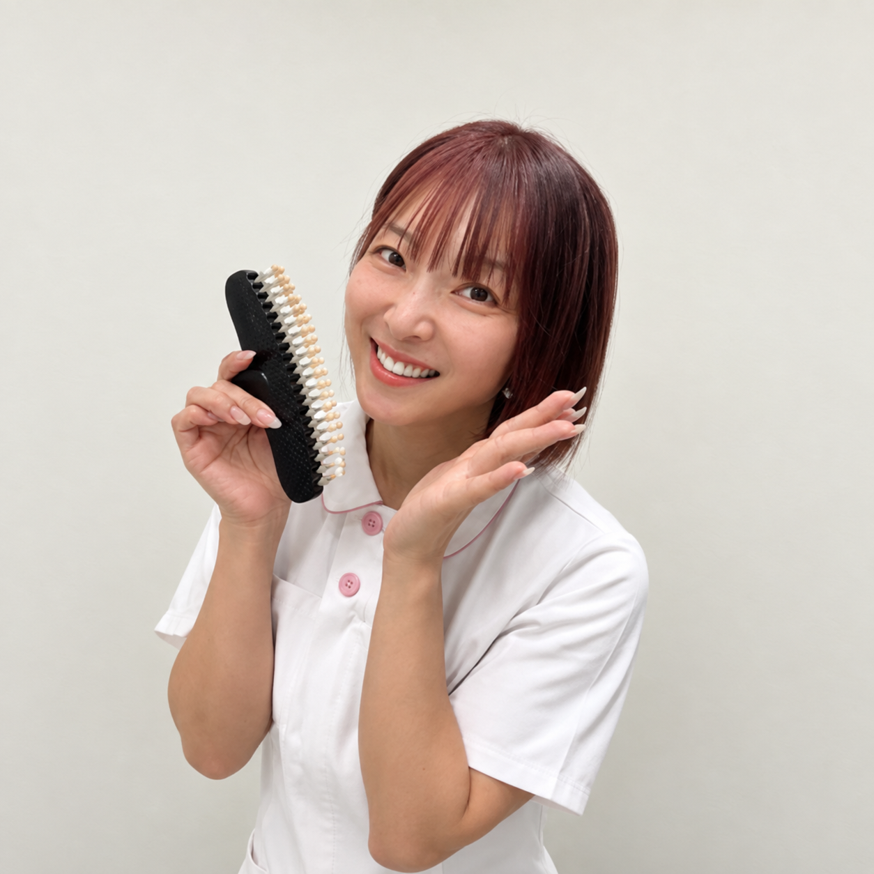 西岡 奈保
