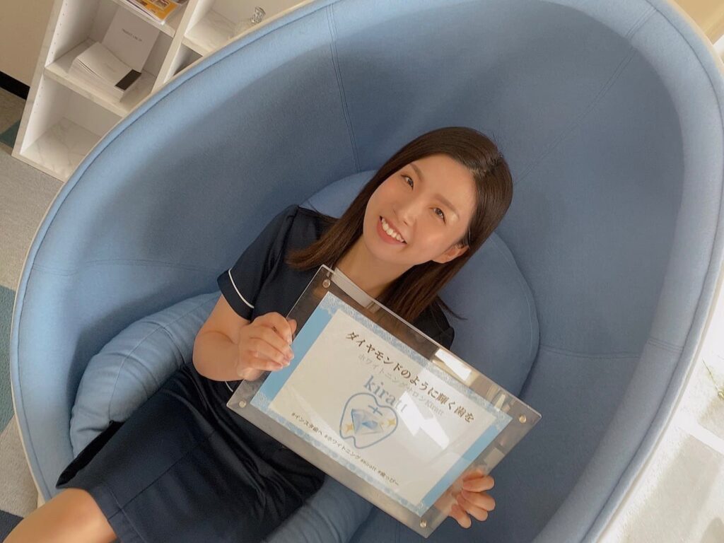 ホワイトニングサロンKiratt松山店 スタッフ写真①