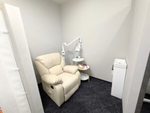 ホワイトニングサロンKiratt 鹿児島店　施術ルーム