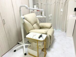ホワイトニングサロンKiratt 横浜店　施術ルーム